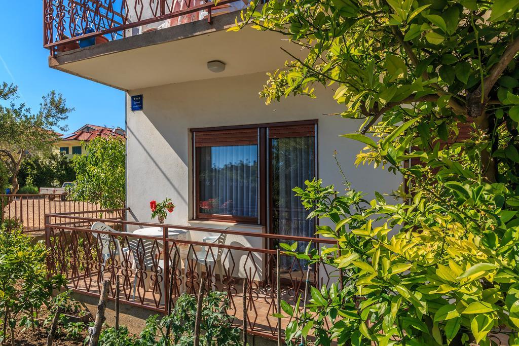 Apartments Marija Kaštela Екстериор снимка